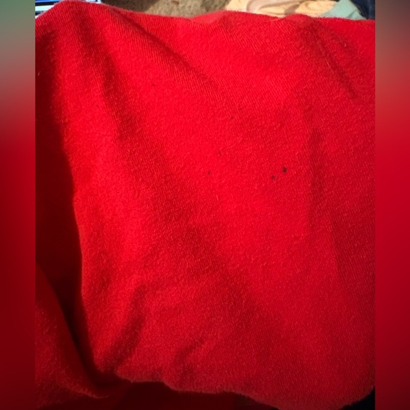 Red Heart Pattern set with Ruffles - Picture 2 of 2